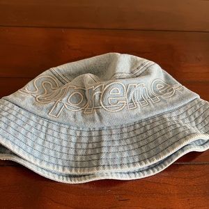 Supreme Outline Crusher